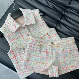 Marchio di lusso 2024 Primavera Donna Corto 2 pezzi Set lana monopetto risvolto senza maniche giacca in tweed Cappotto e pantaloncini Set donna due pezzi Abiti