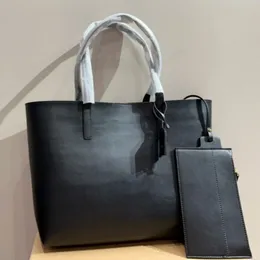 Bolsa de designer de bolsa de sacola Bola feminina Luxuria Bolsa de compras para viagens de praia de grande capacidade Bolsas de ombro de couro de alta qualidade