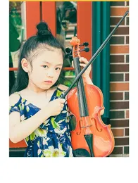 子供用シミュレートされたバイオリンのおもちゃは楽器音楽初期教育ポグラルパフォーマンスプロップガールギフト240112を演奏することができます