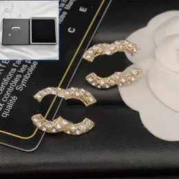 Vintage Luxo Diamante Orelha Stud Boutique Womes Jóias Com Caixa Com Selo Designer Brincos Novo Casal Mulheres Presente de Aniversário Jóias Brincos
