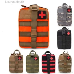 Спортивные сумки Тактическая сумка первой помощи Медицинская аптечка Сумка Molle EMT Сумка для экстренного выживания Открытый медицинский ящик Сумка / упаковка большого размера W5MA