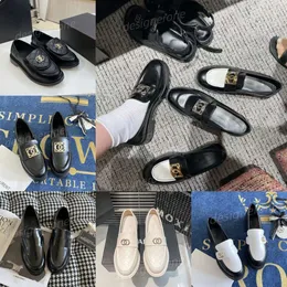 Klänningskor designer loafers ccity läder ringer flera stilar små ccity läderskor svart plattform kvinnor oxford metall spänne singel balett skor