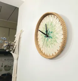 12インチの大きな壁の時計壁用のユニークな素朴なコテージの時計、ミニマリストのモダンな家の装飾、緑と白、ラタンとシェル