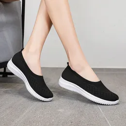 Açık Mekan Ayakkabıları Kadın Nefes Alabilir Örgü Slip-On Trainers Yüzey Düşük Üstleri Siyah Pembe Kırmızı Gri Boyut 36-42