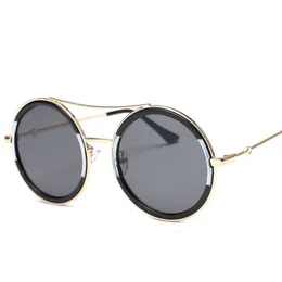 2021 Nuovi occhiali da sole rotondi a blocchi di colore per uomo e donna, occhiali da sole alla moda a forma di piccola ape, lenti piatte con montatura grande 9108