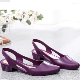 Sandálias casuais geléia mulheres estilo coreano apontou toe cor sólida salto baixo antiderrapante sapatos de caminhada chinelos zapatos para mujer