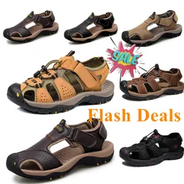 Papa-Sandalen, Kanalmarke, flache Pantoletten, Hausschuhe, Plateau-Sandale für Damen, niedriger Absatz, Keilabsatz, Diamant-Schnalle, Slip-On, Knöchelriemen, Strandhose