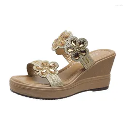 Sukienka buty stylowe damskie kliny Summer boho migra swobodnie de mujer prosty podstawowy styl Flip-Flops Dopasowanie kolorów światło i wygodne