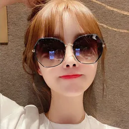 Women's Large Anti UV Polarized Plain Face Slimming New Style Fashionable Sunglasses, Korean Version Trend