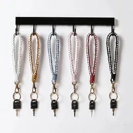 Porte-clés en macramé tressé à la main, bracelet Boho, cadeau pour enseignant, accessoires, vente en gros