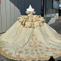 Champagner Schulterfrei Applikationen Spitze Korsett 3D Blumen Perlen Rüschen Ballkleid Quinceanera Kleider Vestidos Para 15 XV Anos