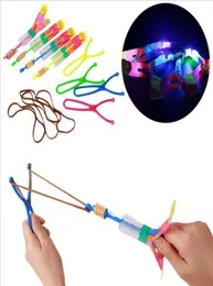 LED Erstaunlicher fliegender Lichtpfeil, Rakete, Hubschrauber, fliegendes Spielzeug, Party, Spaß, Geschenk, elastisches Blinklicht, Roket, Weihnachten, Kinder, Kinder, to4264764