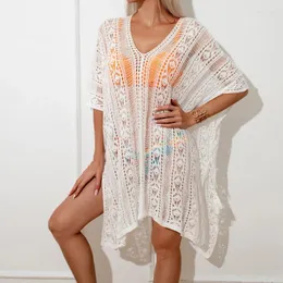 ملابس السباحة للسيدات 2024 Half Sleeve v Neck Hollow Out Crochet Mini Dress Brick Summer Bikinis Cover-Up Beacher Cover Up