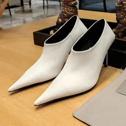 Klänningskor Spring Autumn Ladies High Heels Real Leather Material Pointed Toe Women Pumps Internet Celebrity Style Single 2024