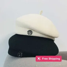 Designer Ball Caps Autumn and winter small fragrance m family woolen cloth female Belle hat painter hat academy fashion felt hat VCOT