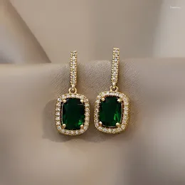 Dangle Ohrringe modische und exquisite Emerald Advanced Gift kostenlose Lieferung 2024 Trendy einfacher Jahrgang