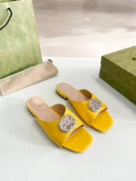 Kadın Sandallar Kadın Terlik Moda Çiçek Terlik Deri Kauçuk Daireler Sandalet Yaz Plaj Ayakkabıları Loafers Dişli Dipleri Kaydırıcılar 1213