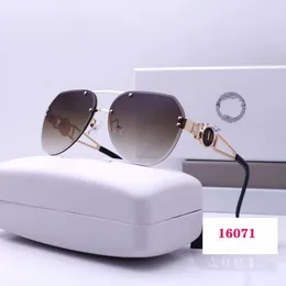 Tasarımcı Güneş Gözlüğü Erkek ve Kadınlar Hafif Güneş Gözlüğü Moda Lüks Çerçevesiz Çift Kirki PC Lens Moda Trendi Goggles Gözlükleri Vveess Mektupları