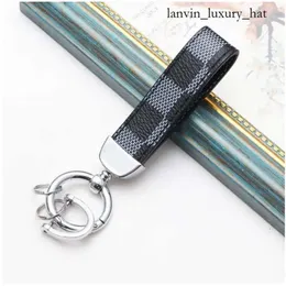 PU Leather Keychain Designer Key Chain Buckle Lovers Car Handmade Keychains Men Women Bag Pen Louisely Purse Vuttonly Crossbody Viutonly Vittonly 6271