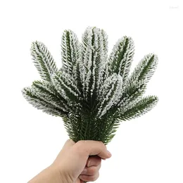 Fleurs décoratives 10 pièces Branches de pin de noël neige plantes artificielles aiguilles pour couronne d'arbre décorations pour la maison cadeaux de noël