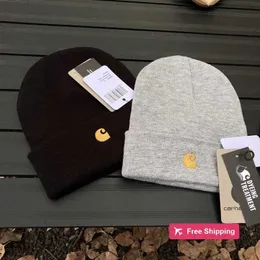 Diseñador Gorras de bola Tarjeta de automóvil Inicio Etiqueta de oro Hilo de oro Bordado de punto Sombrero frío Sombrero de lana Pequeña marca de moda Hombres y mujeres Pareja Cálido Estilo americano WULQ