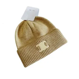 DesignerDesigner Beanieskull Caps Luxurys Designer Hat Varma motiv Bonnet Ventilate Breatble Trend of Autumn and Winter Beanie Generösa elegant Fashio
