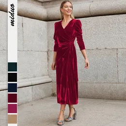 Kadın Yaz Elbisesi Fransız Tasarımı Zarif Uzun Kollu Akşam Altın Kadife Etek Boho Kadın Giyim Y2K 240115
