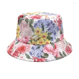 BERETS 2024 Four Seasons Cotten Flower Print Bucket Hat Fisherman Autdoor Travel Sun Cap Men for Men and Women 241