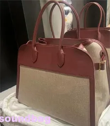 Margaux15 NYC Minimalistisk stil: Handbag the-Style-R Soft Suede Tote | Äkta läder stor kapacitet rymlighet chic pendlare resväska lyxiga pendlare arbetare går