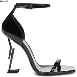 Femmes Haute Talons Fte Fashion برسل الرقص Nouveaux Sexy Sexy High Heel Sandales Lady Mariage Grande Taille 34-43 MJJ185