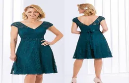 Plus Size Grün Blaugrün Kleider für die Brautmutter Jasmin V-Ausschnitt Kurz Knielang Spitze Formales Abendkleid für den Abschlussball Hochzeitskleid5892258