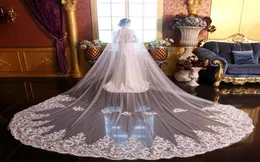 스톡 SHINING APPLIQUE CRYSTAL Long Wedding Veil Bride Veil 두 층 고품질 웨딩 베일 with comb3676175