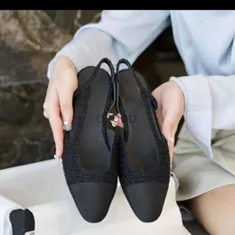 ألوان جديدة كلاسيكية للسيدات أحذية عالية الكعب أزياء مصممين أحذية جلدية حقيقية