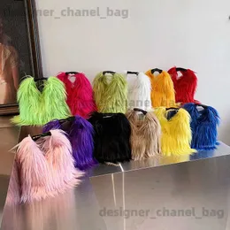 Shoulder Bags Candy Color Fur Bags for Women Winter Plush Handbags Warm Faux Fur Shoulder Bag Soft Tote Fluffy Crossbody Bags Female Shopper T240116