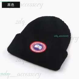 6682 Beanie Crânio Caps Designer Chapéus De Malha Ins Popular Canadá Chapéu De Inverno Chapéus Lenços Luvas Bordadas De Lã Casual Inverno Carta Clássica 903