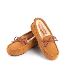 Chaussures d'hiver femmes chaussures plates mocassins de fourrure décontractés sans lacet chaussures plates en daim de vache pour femmes mocassins dame taille de noeud papillon 35-43 240115