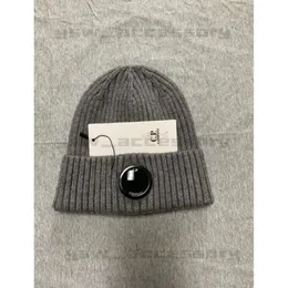 Vinter nya CP -glasögon hatt mäns utomhus manliga och kvinnliga designers fritid sport hink hatt hög skönhet hatt universal stenar ö hatt brimfri hatt lins hatt 632