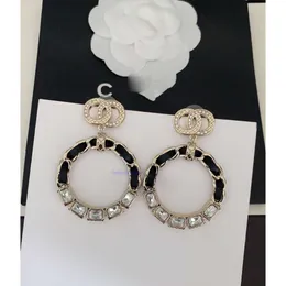 smycken chanelse örhängen personlig högkvalitativ vit diamant svart läder stickade färgade örhängen för kvinnor