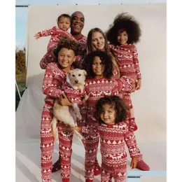 Familjmatchande kläder Mother Daughter Father Son Look Outfit Baby Girl Rompers Sleepwear Pyjamas 2023 Christmas Pyjamas 231207 DRO DHPFN