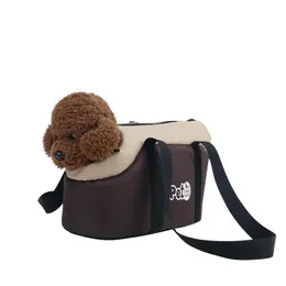 Väskor Pet Dog Puppy Carrier Bag Cats Outdoor Travel Axel Sling Handväska Portable Transport Ryggsäck Transportör som bär för Chihuahua