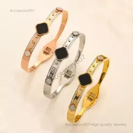 designer jewelry bracelet Luxury 4/Four Leaf Clover Designer Bracelet Brand Love Gift Cuff Bracelet Classic Design Party Jewelry Exquisite Design Fashion Jewelry