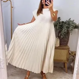 Casual Dresses Solid Color Loose Swing Sleeveless Long Dress Female Round Collar Basic Pleated Spring Summer Wome Beach Boho Robe