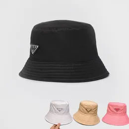 Pra Re-Nylon Bucket Hat 2024 Classic Luxury Designer Fisherman Hat PR 공식 웹 사이트 1 : 1 품질 남성과 여성 대형 가장자리 선 모자