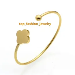 Mode Femmes Cadeau Bijoux Trèfle À Quatre Feuilles 18K IP Plaqué Or Bracelet En Acier Inoxydable Fille Fleur Minimaliste Ouvert Bangle Drop Del Dhqia