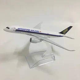 JASON TUTU Singapore Airways Airbus A350 Modello di aereo Diecast in metallo Modello di aeroplani 16 cm 1 400 Modello di aereo Aereo Giocattolo Regalo 240115