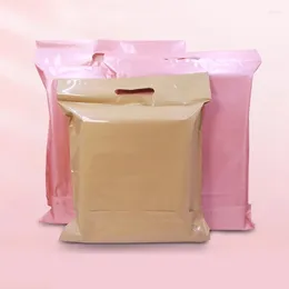 Cadeau cadeau 100pcs enveloppe de courrier avec poignée rose or / thé au lait sac en plastique sacs express portables fournitures d'emballage d'affaires