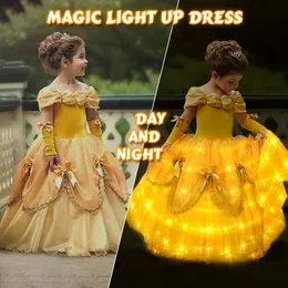 Uporpor Princesa Belle LED Light Up Vestido para Menina Crianças Vestido de Baile Criança Cosplay Bella Bela e A Fera Traje Fantasia Festa 240116