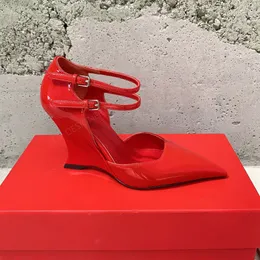 moda modaya uygun kama sandal patent deri yüksek topuklu ayakkabılar sivri ayak parmakları toka lüks tasarımcı topuklar elbise ayakkabı düğün yemek ayakkabıları kırmızı beyaz siyah