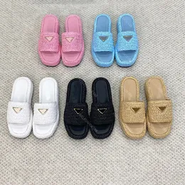 Designers shoes slippers Sandals fashion Straw Classic Triangle buckle decoration Moccasins slides Leisure Beach thick soled slippers 35-41 factory footwear