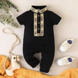 Babykläder för pojkar i åldern 3 till 24 månader sommar kortärmad avslappnad baby prins jumpsuit småbarn knapp jumpsuit 240116